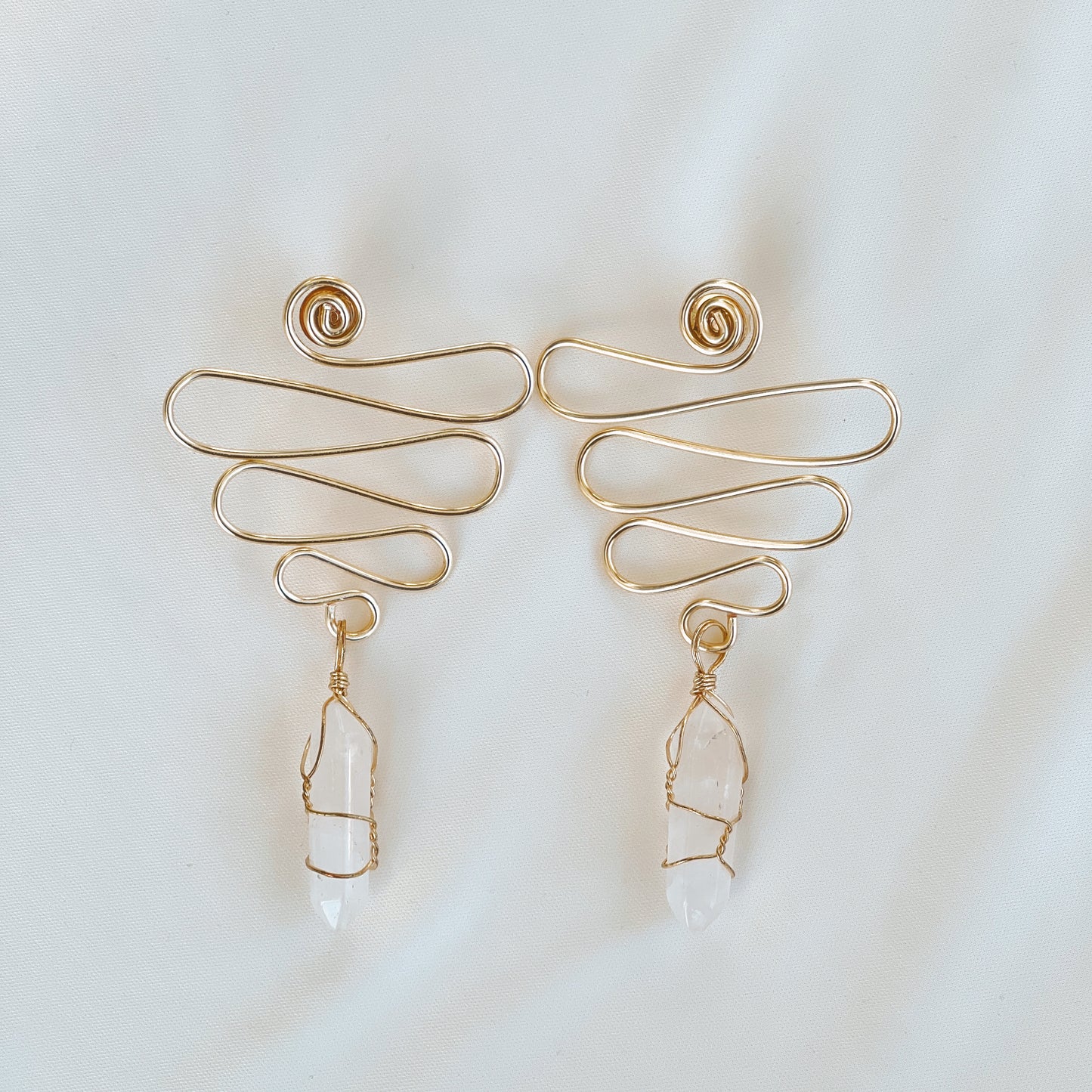 QUARTZ VENUS EARRINGS